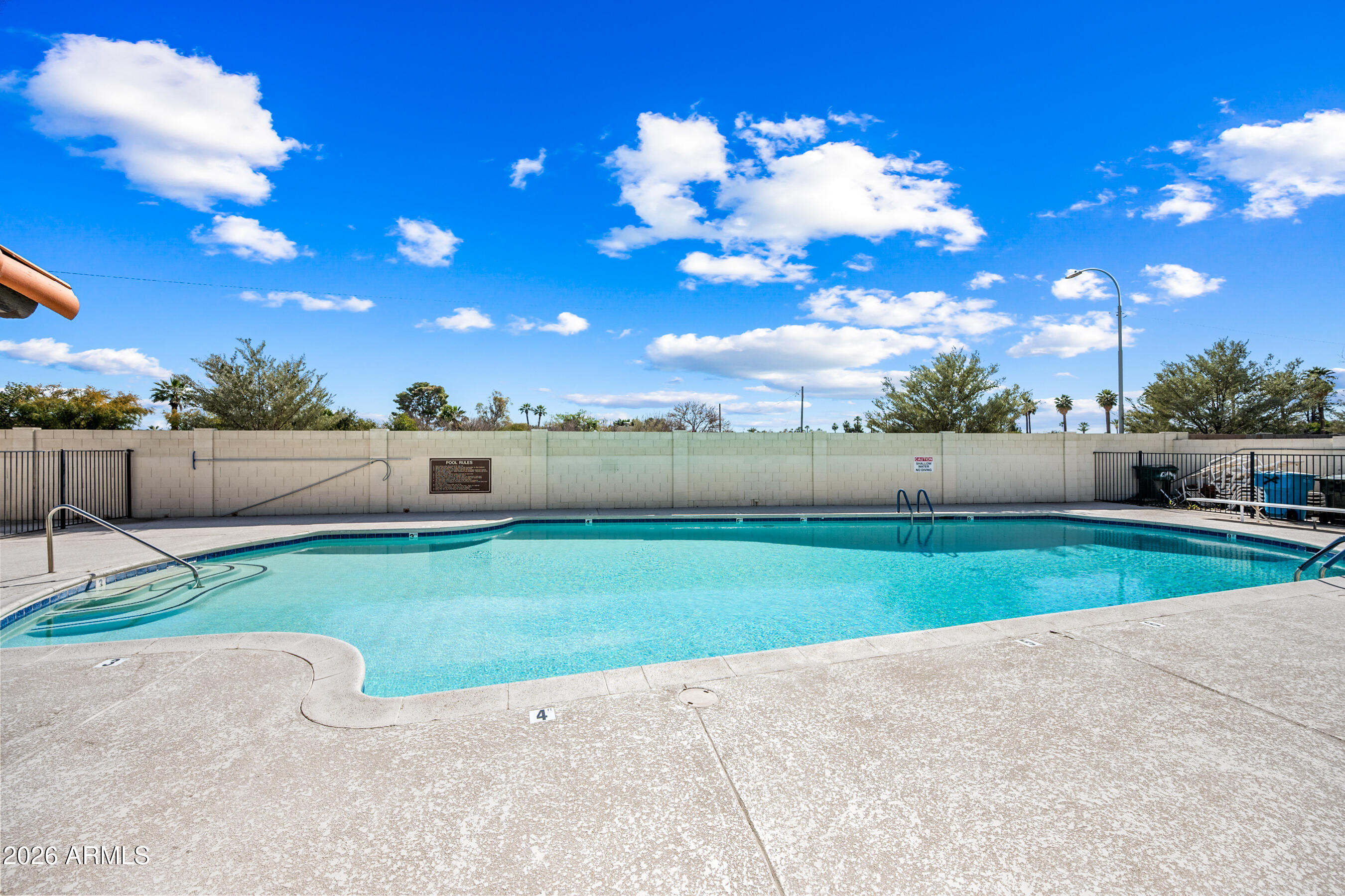 1108 West Mission Lane Phoenix, AZ 85021 - Photo 28 of 30 a view of outdoor space and yard