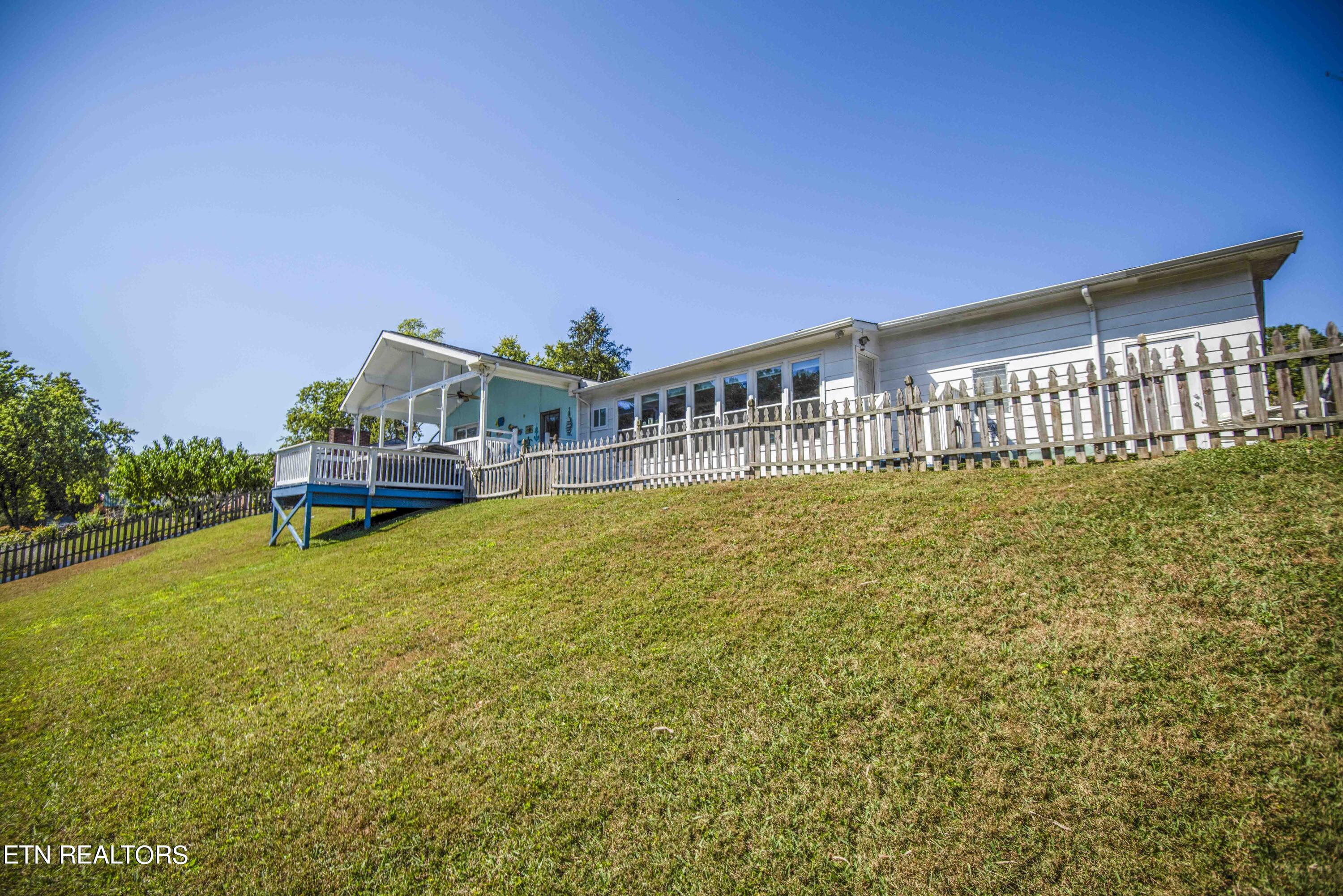 510 Riverside Drive Clinton, TN 37716 - Photo 49 of 55 yard 3_1