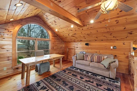 $987,000 | 180 Cinnamon Bear Road, Mineral Bluff, GA 30559