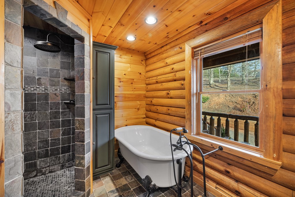 180 Cinnamon Bear Road Mineral Bluff, GA 30559 - Photo 37 of 46