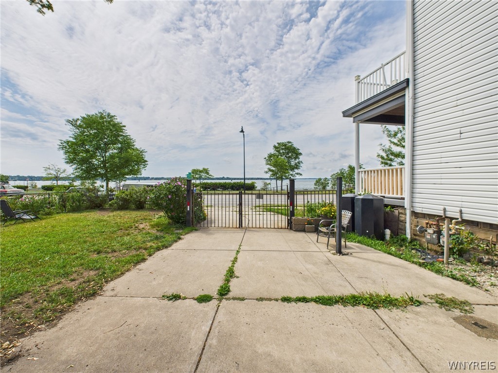 2403 Niagara Street Buffalo, NY 14207 - Photo 3 of 17