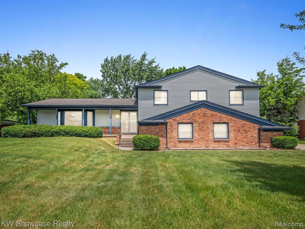30728 West 14 Mile Road West Bloomfield, MI 48322 - Photo 1 of 30