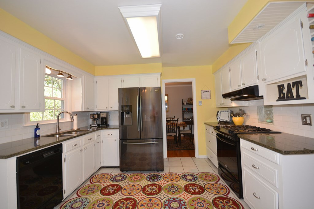 2905 Sussex Road Augusta, GA 30909 - Photo 13 of 50 Gallery Image 13