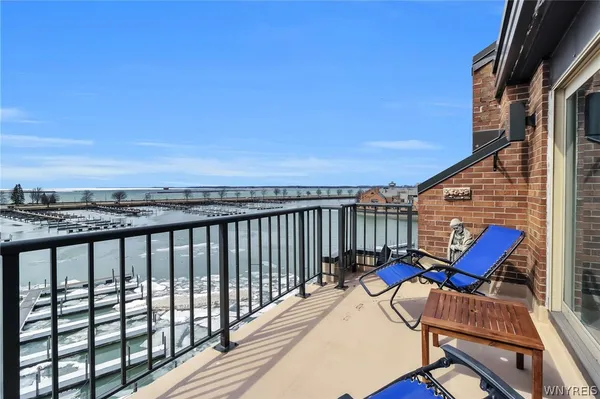 $920,000 | 40 Waterfront Circle, Unit 401, Buffalo, NY 14202