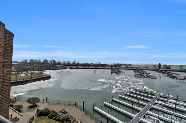 $920,000 | 40 Waterfront Circle, Unit 401, Buffalo, NY 14202