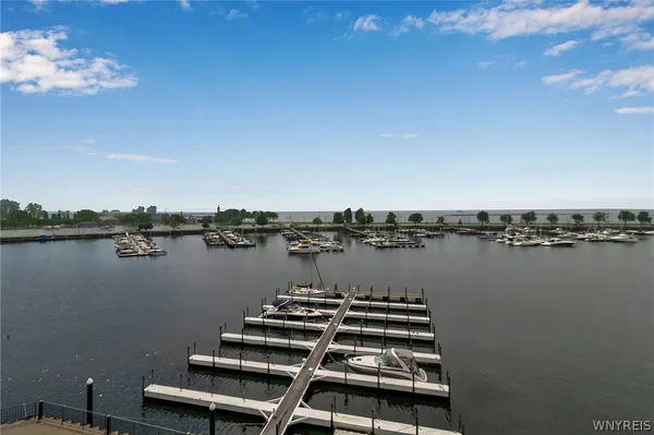 $920,000 | 40 Waterfront Circle, Unit 401, Buffalo, NY 14202