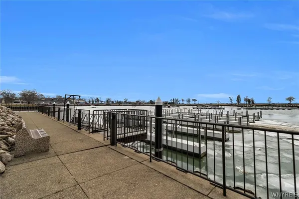 $920,000 | 40 Waterfront Circle, Unit 401, Buffalo, NY 14202