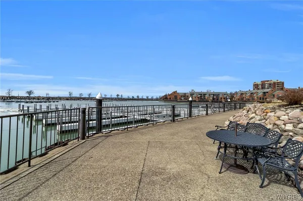 $920,000 | 40 Waterfront Circle, Unit 401, Buffalo, NY 14202