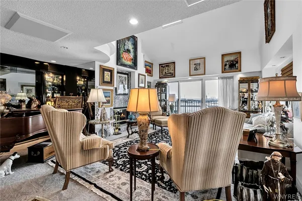 $920,000 | 40 Waterfront Circle, Unit 401, Buffalo, NY 14202