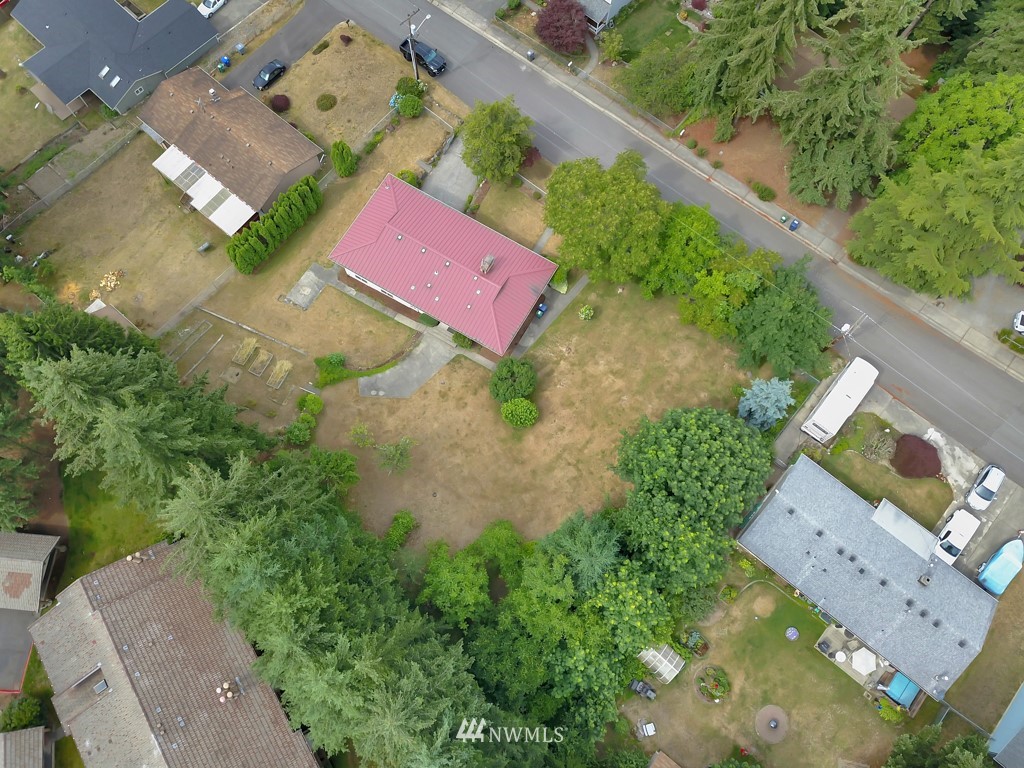 17254 117th Avenue Southeast Renton, WA 98058 - Photo 5 of 25 Gallery Image 5