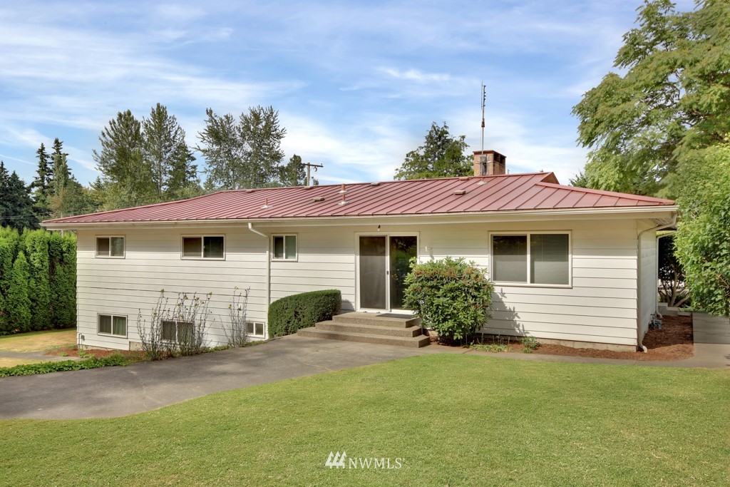 17254 117th Avenue Southeast Renton, WA 98058 - Photo 9 of 25 Gallery Image 9