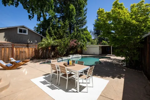 $1,868,000 | 1023 Roosevelt Avenue, Redwood City, CA 94061
