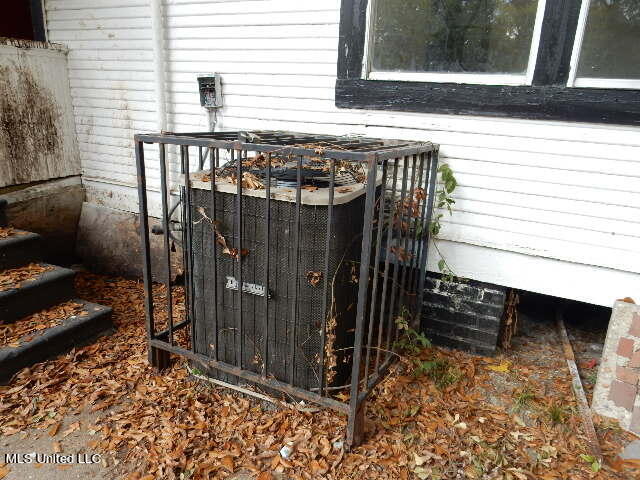 817 Winter Street Jackson, MS 39204 - Photo 20 of 23 DSCN1433