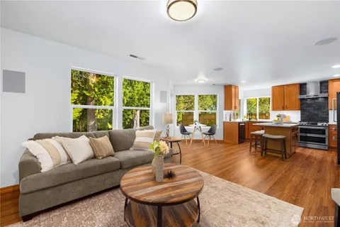 $1,075,000 | 7018 Allman Avenue Southeast, Snoqualmie, WA 98065