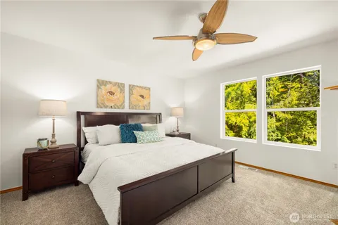 $1,075,000 | 7018 Allman Avenue Southeast, Snoqualmie, WA 98065