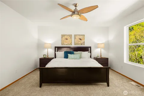 $1,075,000 | 7018 Allman Avenue Southeast, Snoqualmie, WA 98065