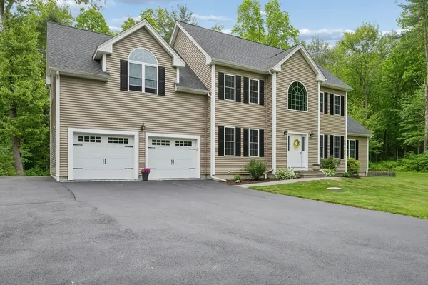 $850,000 | 7 Whitetail Run, Auburn, MA 01501
