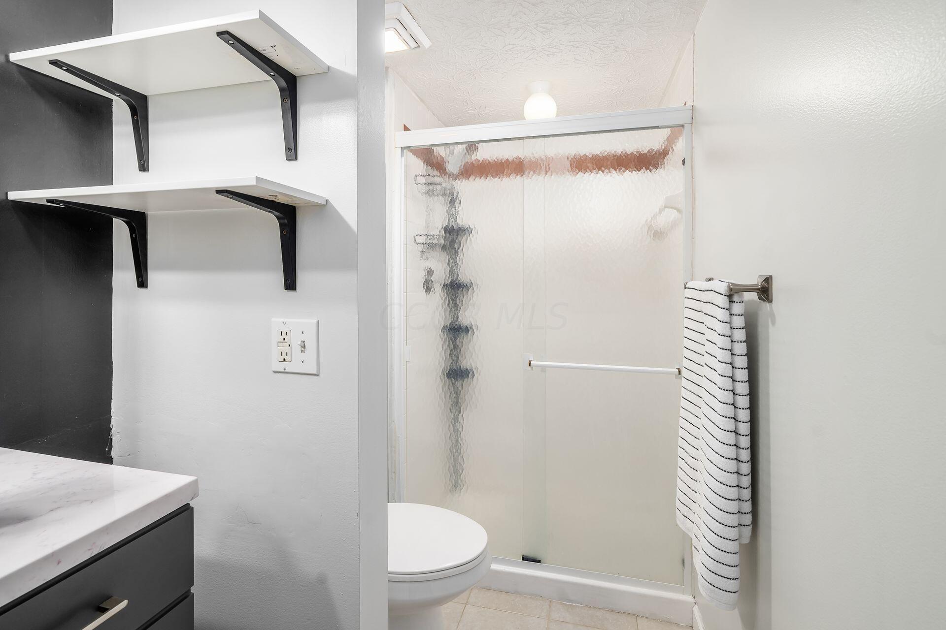 487 Old Coach Road, Unit D Westerville, OH 43081 - Photo 22 of 32 Ensuite Bathroom