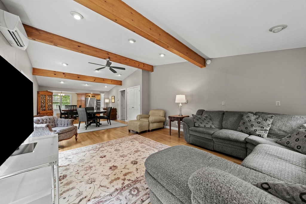 7 Trickett Road Lynnfield, MA 01940 - Photo 24 of 37
