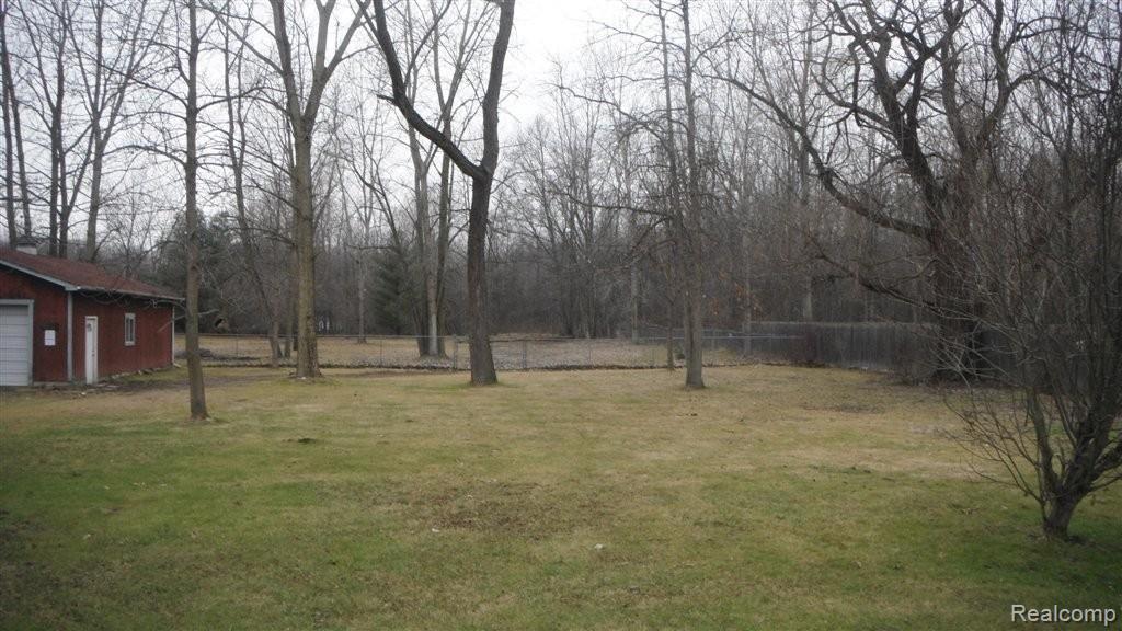 22930 Sumpter Road Belleville, MI 48111 - Photo 15 of 16 OAK&SUMPTER 025.JPG