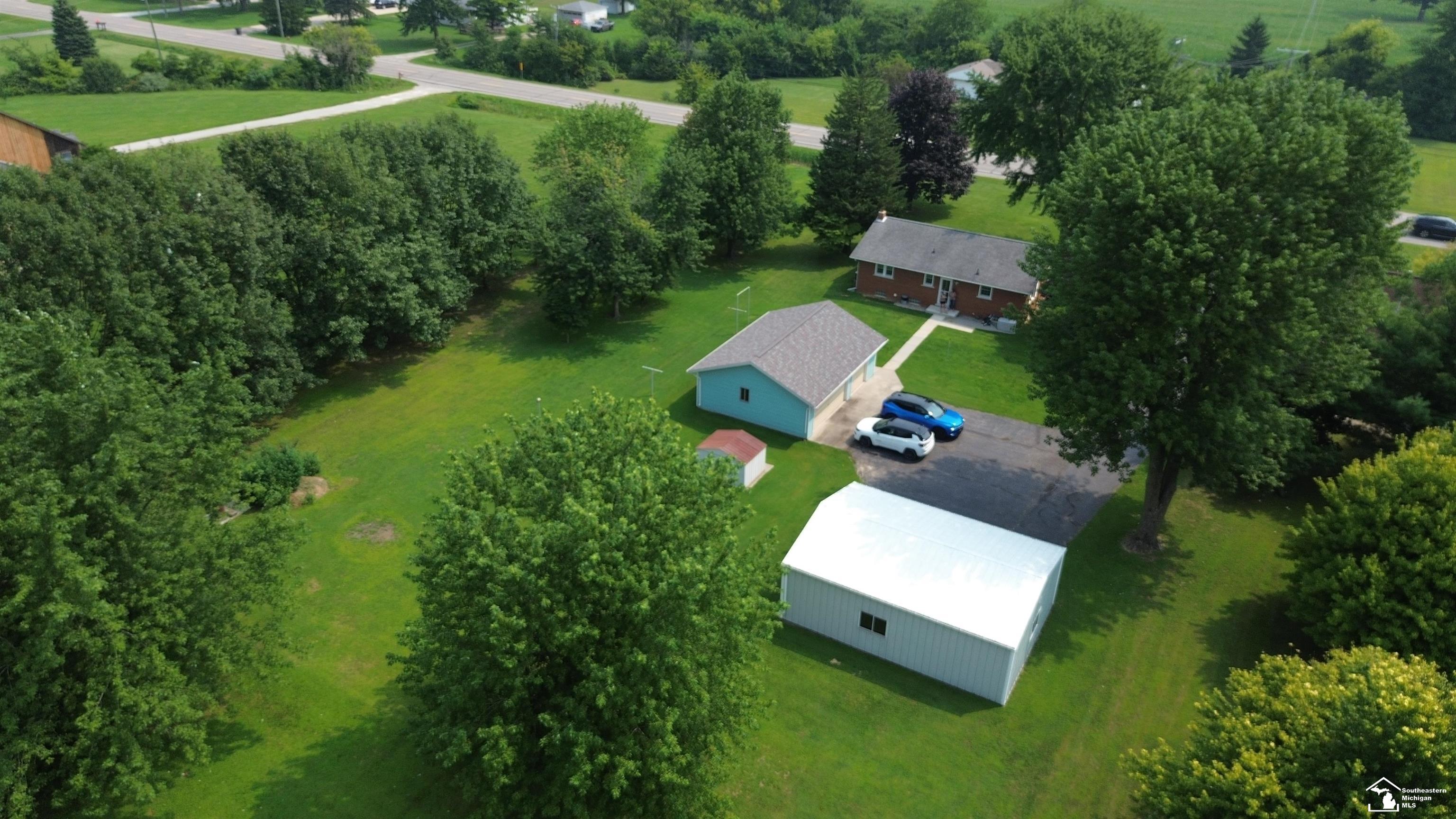 11595 Grafton Road Carleton, MI 48117 - Photo 40 of 43