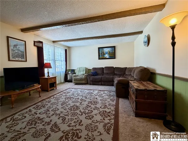 $330,000 | 6912 Brandywine Drive, Evans, NY 14047