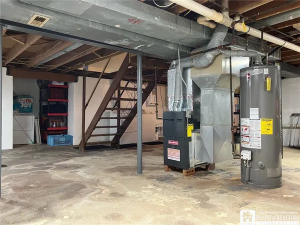 $330,000 | 6912 Brandywine Drive, Evans, NY 14047