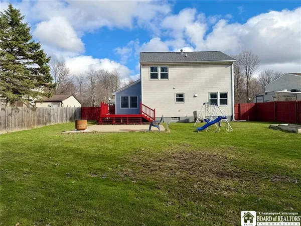 $330,000 | 6912 Brandywine Drive, Evans, NY 14047