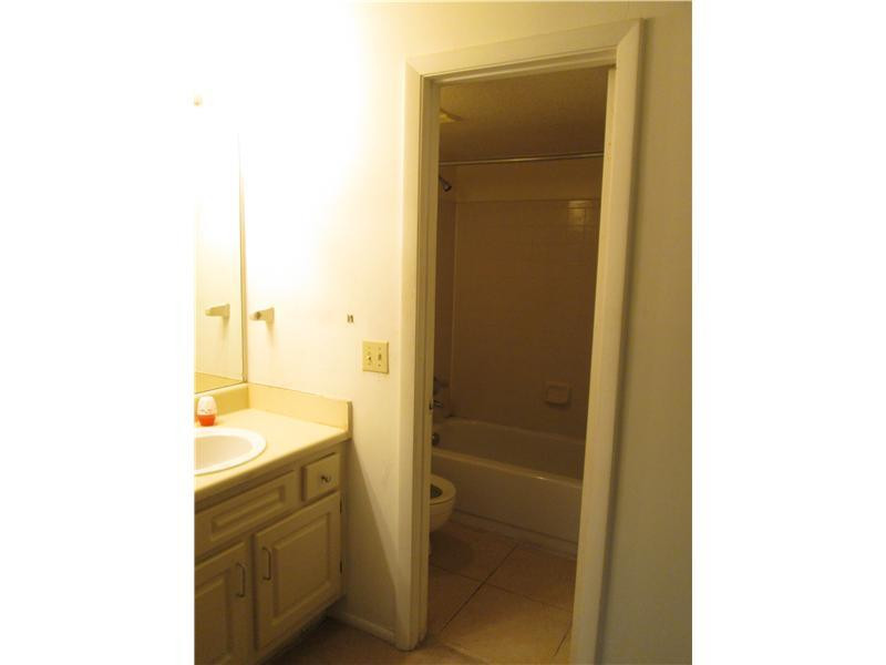 4441 West McNab Road, Unit 16 Pompano Beach, FL 33069 - Photo 5 of 13 Bathroom