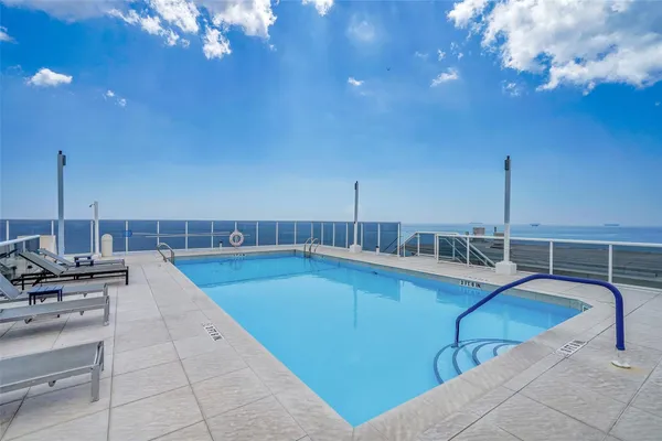 $3,400 | 2841 North Ocean Boulevard, Unit 1801, Fort Lauderdale, FL 33308