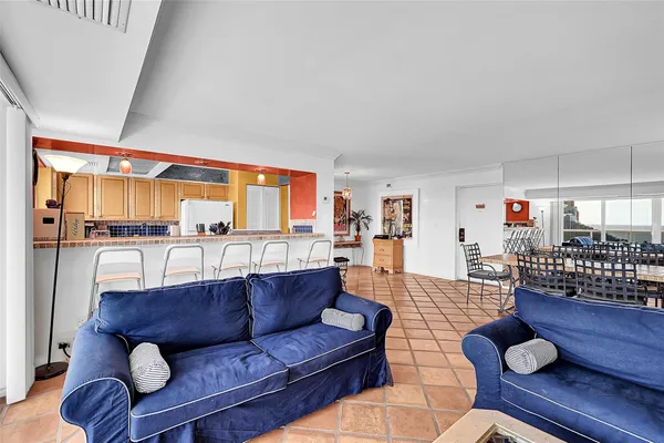 $3,400 | 2841 North Ocean Boulevard, Unit 1801, Fort Lauderdale, FL 33308