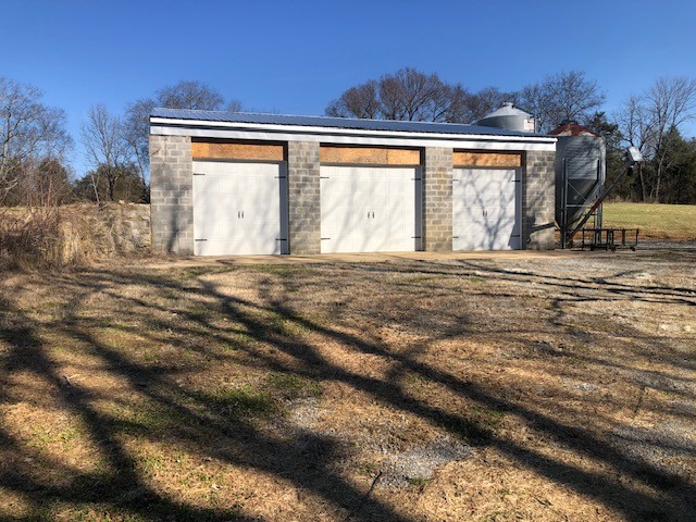 334 Cathcart Road Frankewing, TN 38459 - Photo 23 of 25 a view of a house with a yard