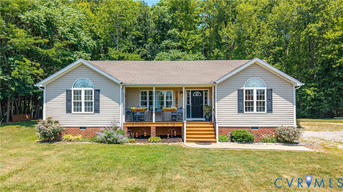 197 Goshen Road Cumberland, VA 23040 - Photo 1 of 70 Ranch-style residence featuring light-colored sidi