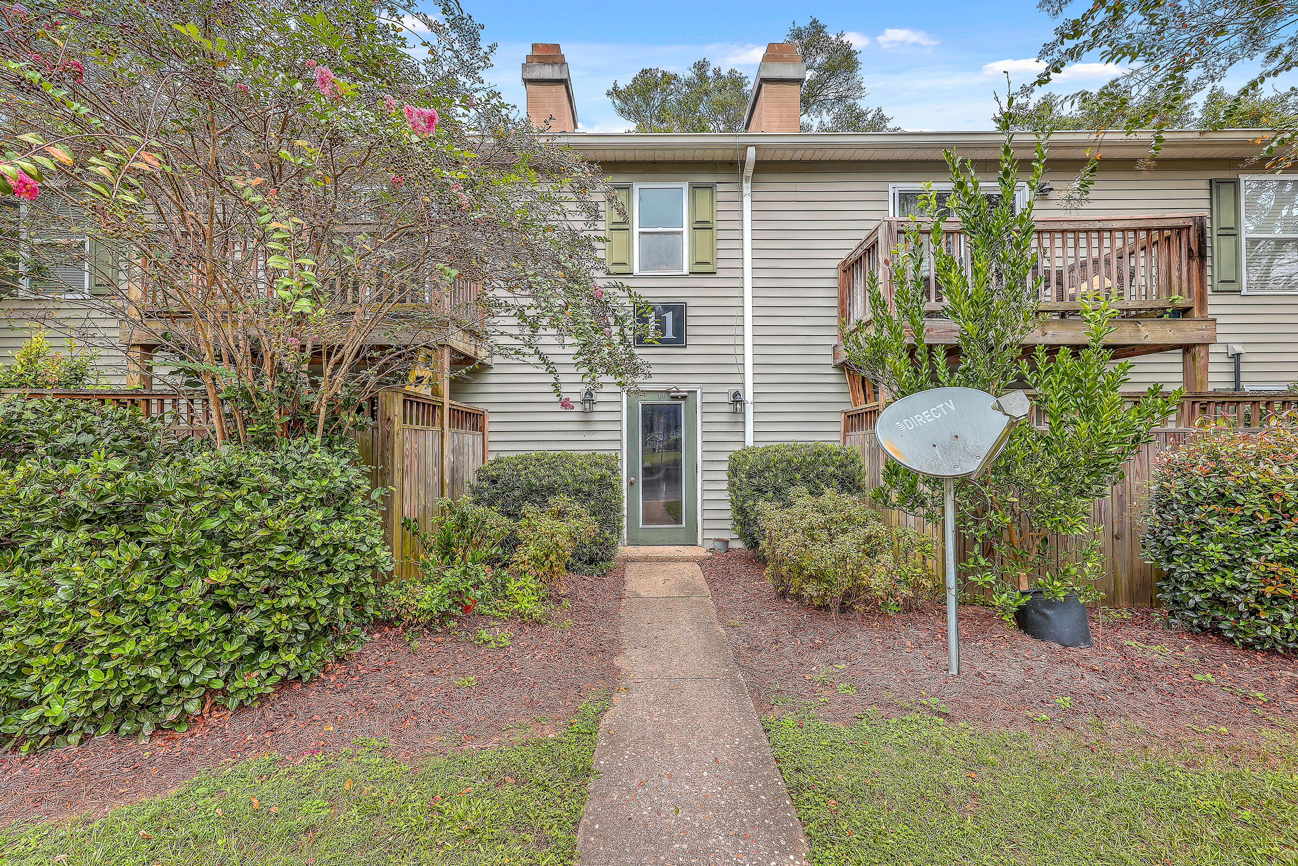 1402 Camp Road, Unit 11E Charleston, SC 29412 - Photo 2 of 33 ZYN_3074_75_76_77_78_79_80