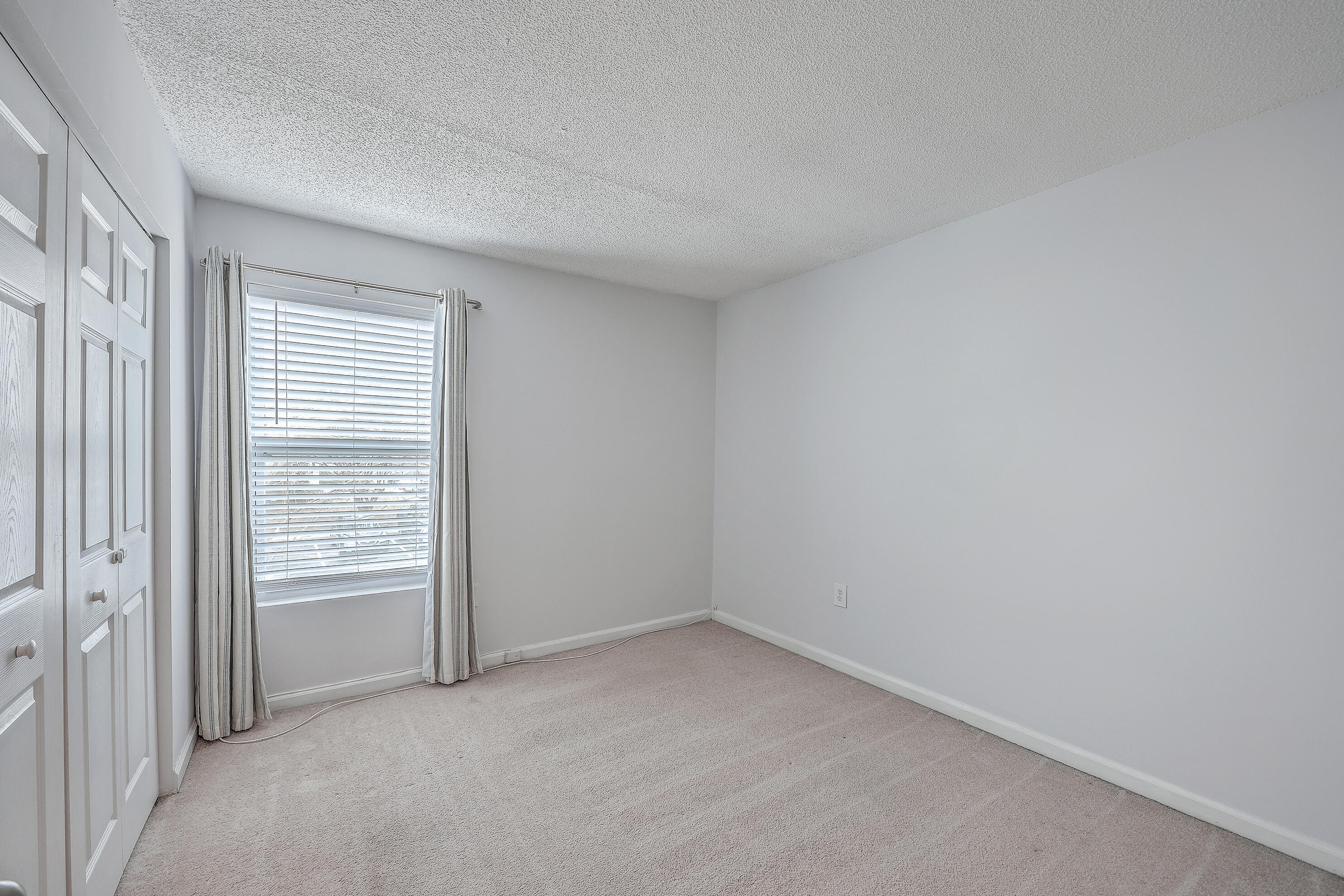 1402 Camp Road, Unit 11E Charleston, SC 29412 - Photo 22 of 33 ZYN_5305_06_07_08_09_10_11