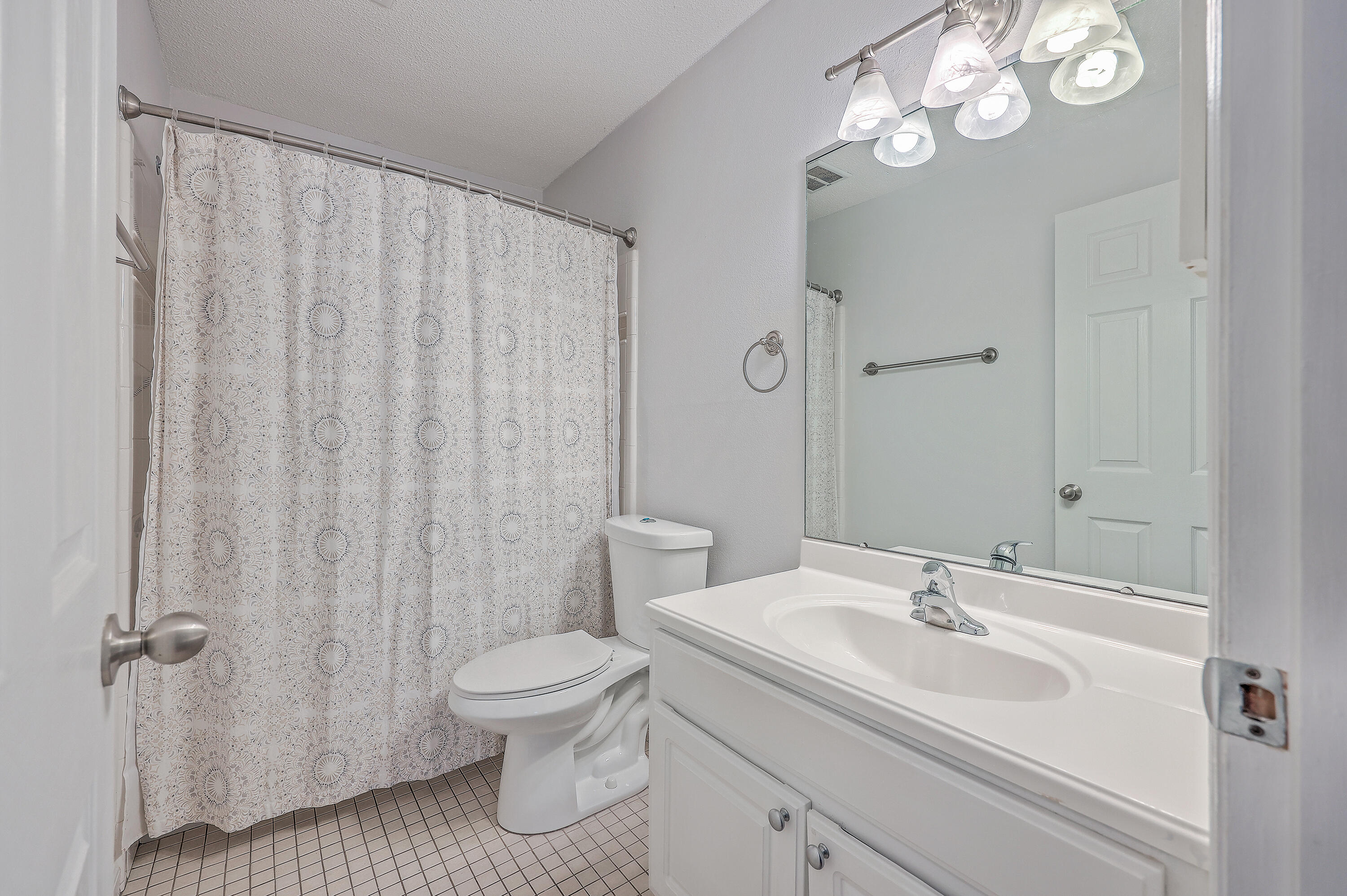 1402 Camp Road, Unit 11E Charleston, SC 29412 - Photo 24 of 33 ZYN_5319_20_21_22_23_24_25