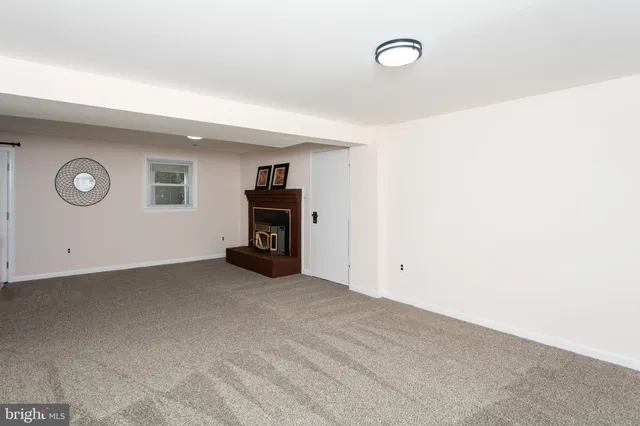 a view of empty room