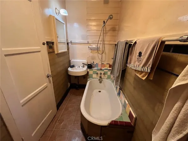$565,000 | 1237 North Evergreen Avenue, Los Angeles, CA 90033