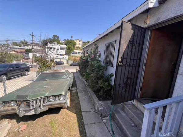 $565,000 | 1237 North Evergreen Avenue, Los Angeles, CA 90033