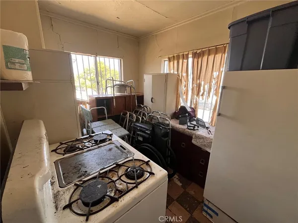 $565,000 | 1237 North Evergreen Avenue, Los Angeles, CA 90033