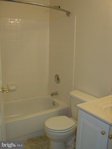2 Keppels Mill Court Rising Sun, MD 21911 - Photo 3 of 16 Hall Bath