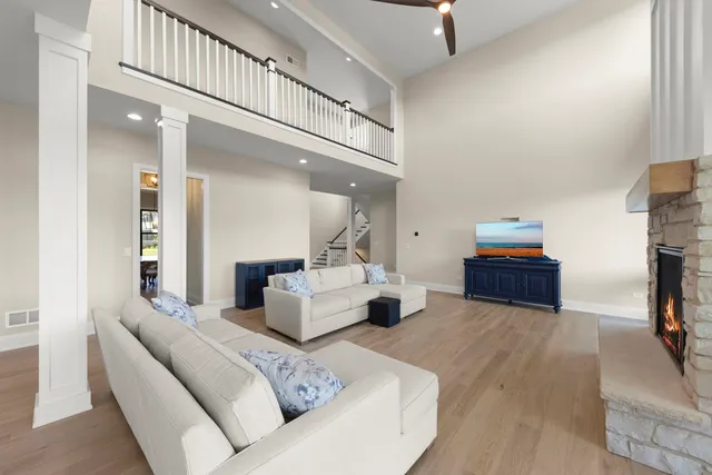 $1,795,000 | 4216 Carpenter Road, Naperville, IL 60564