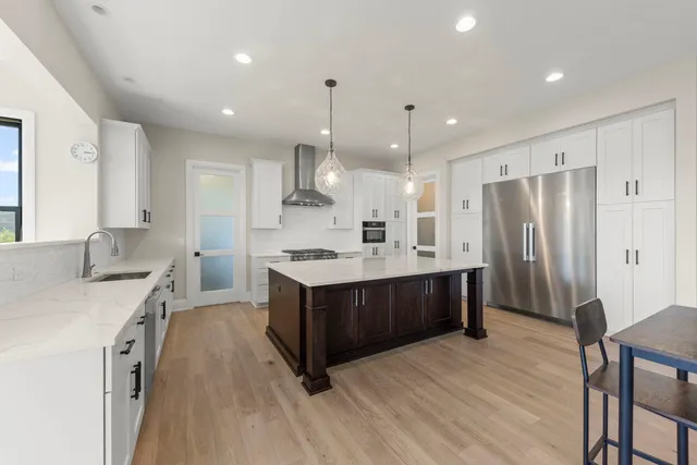 $1,795,000 | 4216 Carpenter Road, Naperville, IL 60564