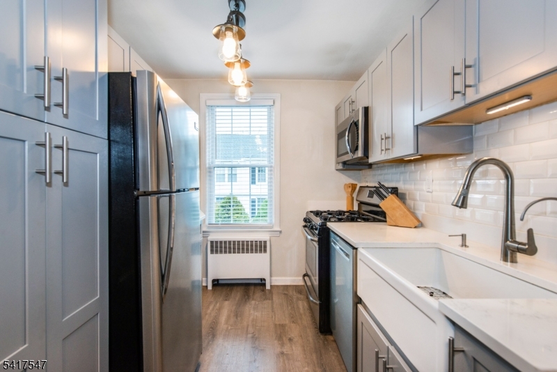 101 Gates Avenue, Unit E7 Montclair, NJ 07042 - Photo 12 of 20