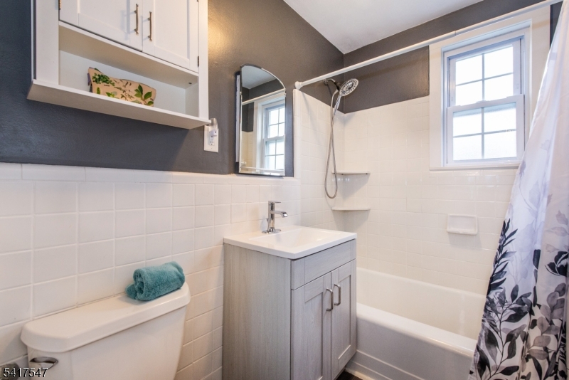 101 Gates Avenue, Unit E7 Montclair, NJ 07042 - Photo 15 of 20