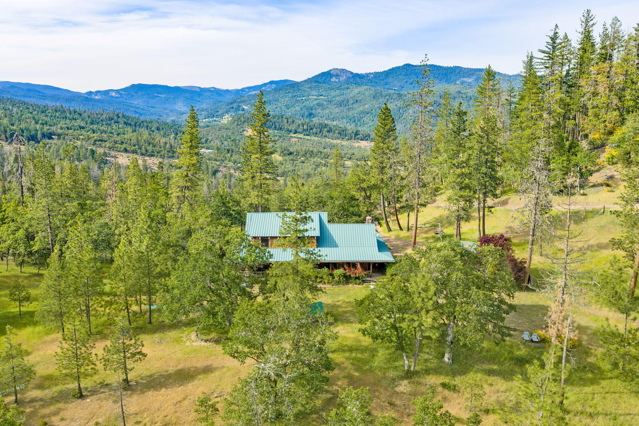 275 Citadel Road Trail, OR 97541 - Photo 6 of 46 ApxCD00006