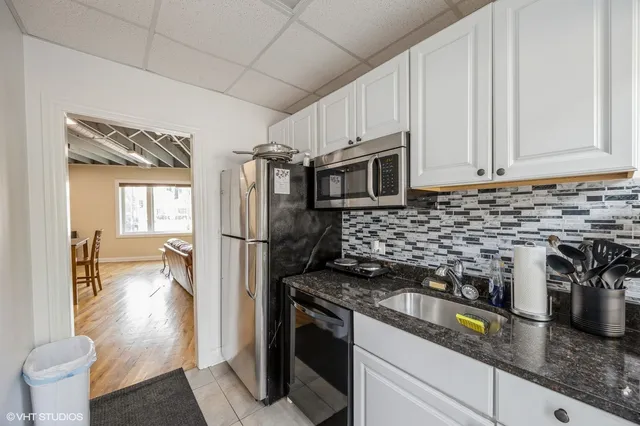 $549,500 | 3100 Grand Boulevard, Brookfield, IL 60513