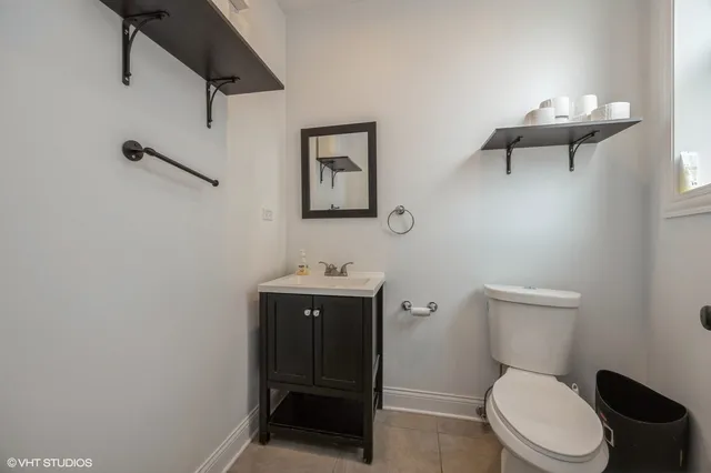 $549,500 | 3100 Grand Boulevard, Brookfield, IL 60513