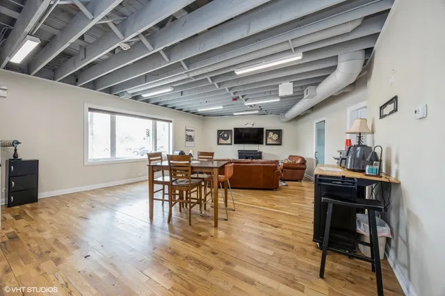 $549,500 | 3100 Grand Boulevard, Brookfield, IL 60513