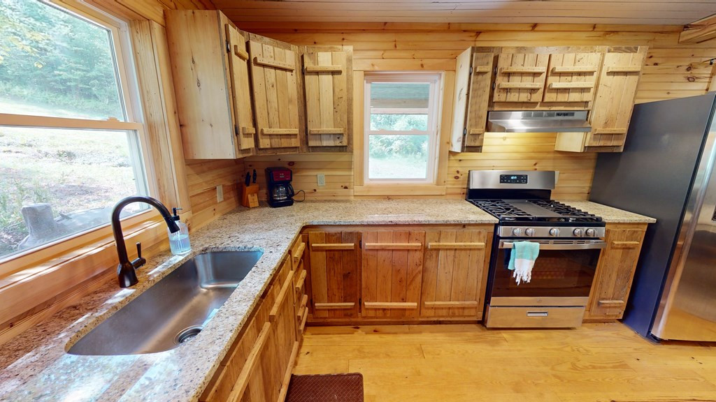 575 Vestal Cochran Road Topton, NC 28781 - Photo 11 of 53